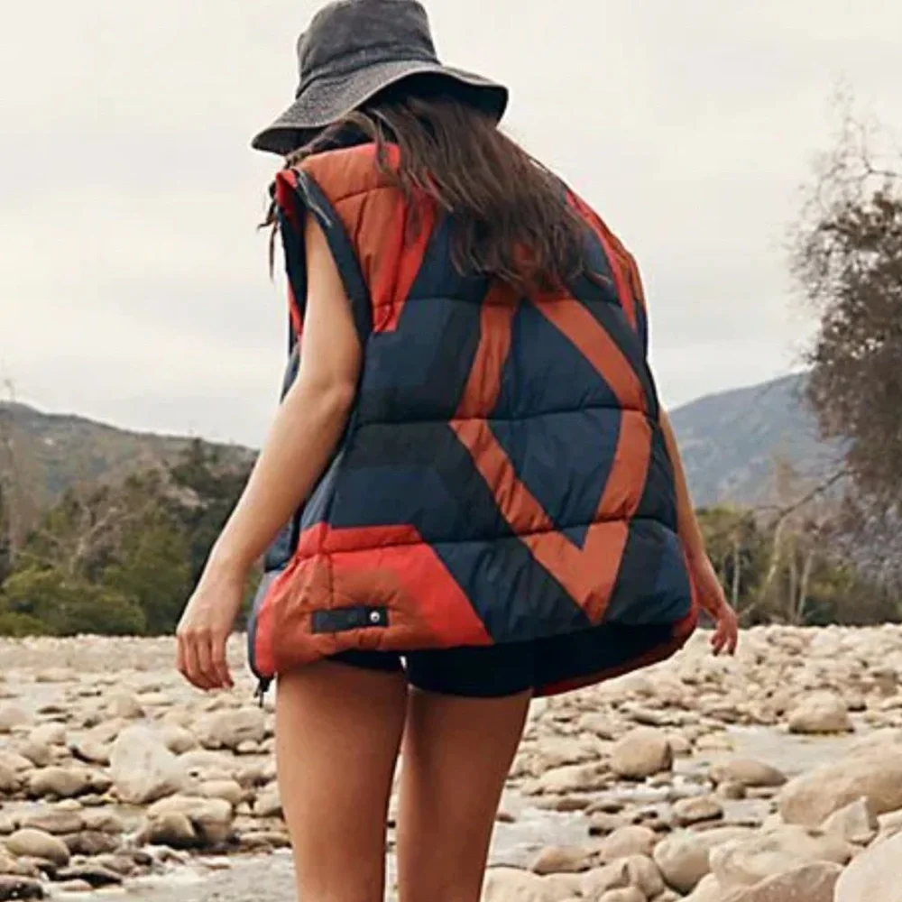 Free People Puffer Vest In a bubble Printed Vest Colorblock Print Size S NWT - Picture 7 of 17